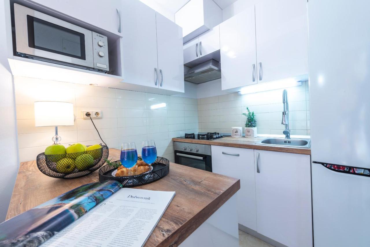 Niko'S Charming Apartment With Free Parking 두브로브니크 외부 사진
